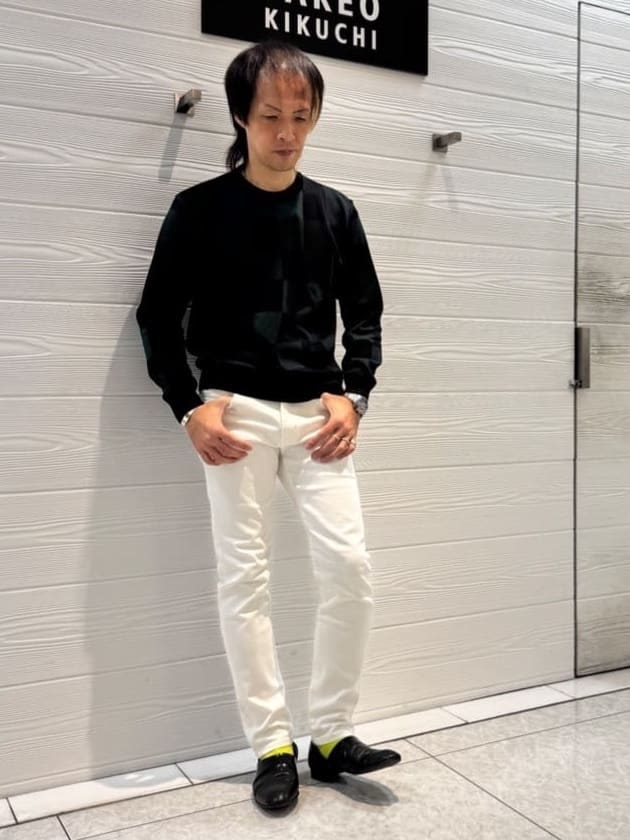 井出恭輔さんの「TAKEO KIKUCHI｜【Sサイズ～】ストレッチ デニム パンツ」を使ったコーディネート