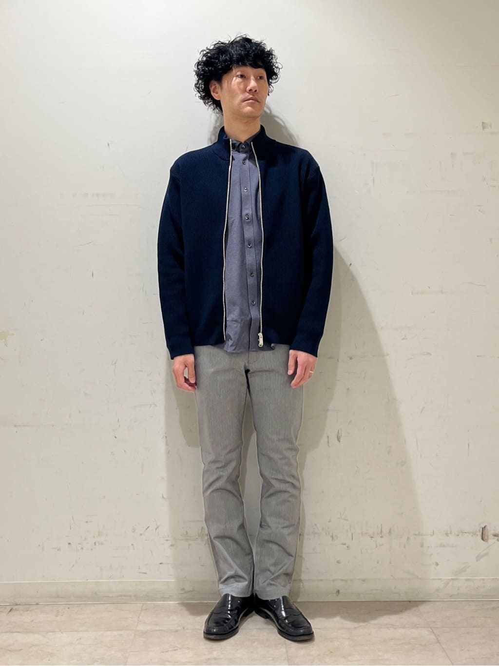 mutoさんの「TAKEO KIKUCHI｜【全7サイズ&times;8色展開！】トップマルチヘリンボン パンツ」を使ったコーディネート