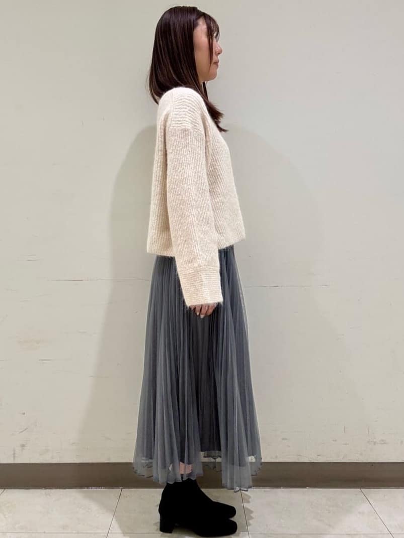 ななさんの「OPAQUE.CLIP｜◆《通勤対応》チュールプリーツフレアスカート【洗濯機洗い可】」を使ったコーディネート