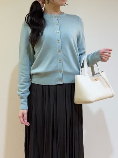 アイナさんの「UNTITLED｜」を使ったコーディネート