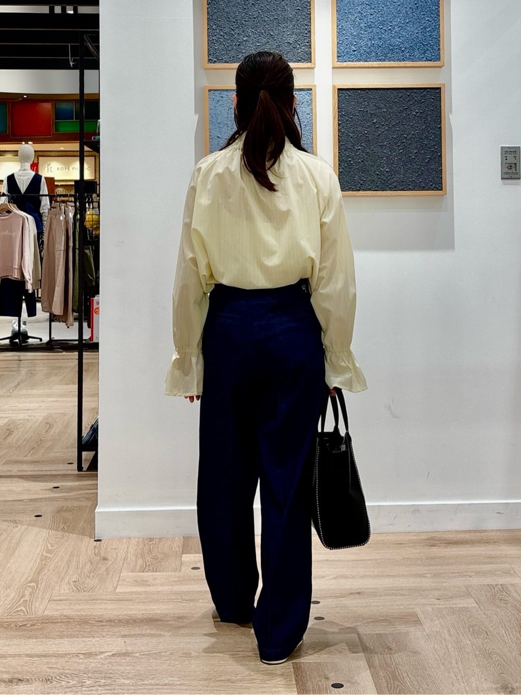 maruさんの「Dessin｜◆【洗える】ギャザーネックボウタイブラウス」を使ったコーディネート