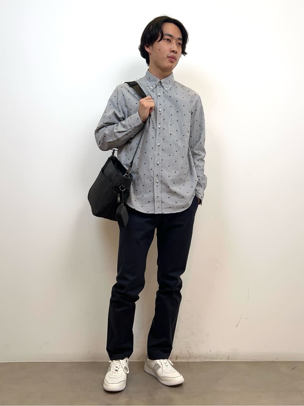SHOSEIさんの「TAKEO KIKUCHI｜ハットモチーフ ジャカード ストライプ シャツ」を使ったコーディネート