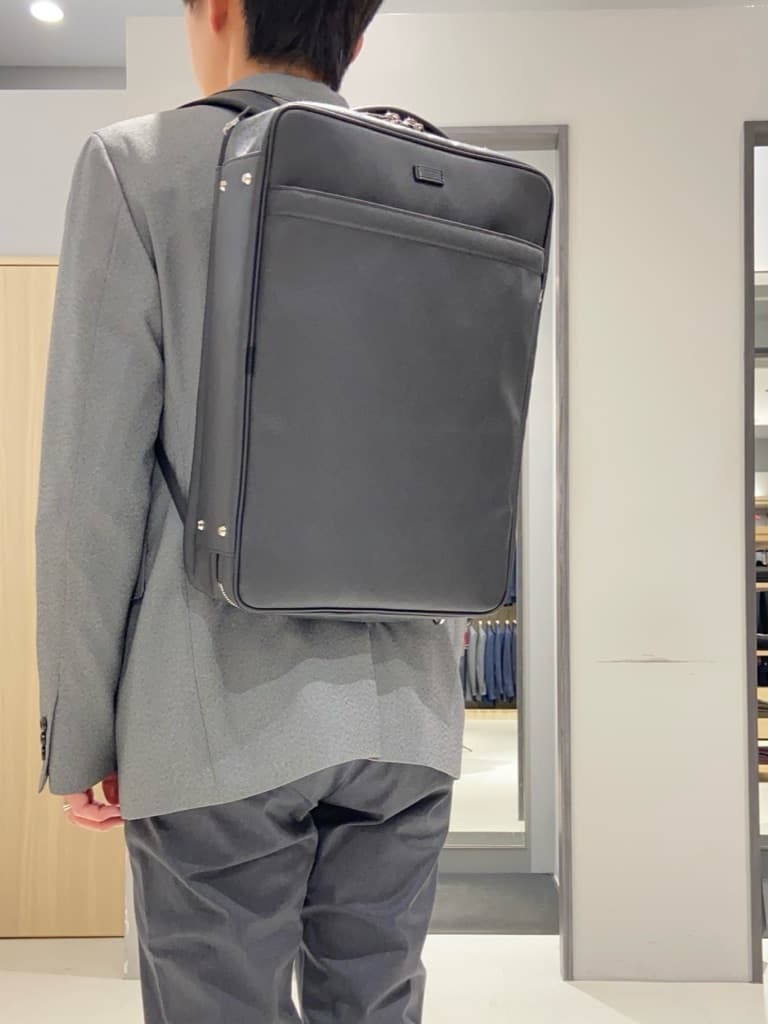 わいずみさんの「TAKEO KIKUCHI｜【全7サイズ&times;8色展開！】トップマルチヘリンボン パンツ」を使ったコーディネート