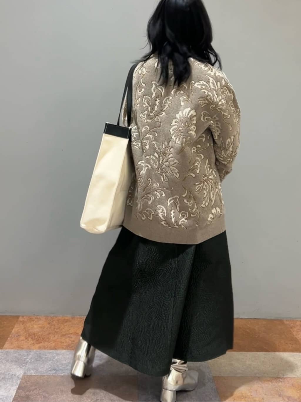 ひらのみさんの「THE SHOP TK｜◆ジャカード モールニット カーディガン」を使ったコーディネート