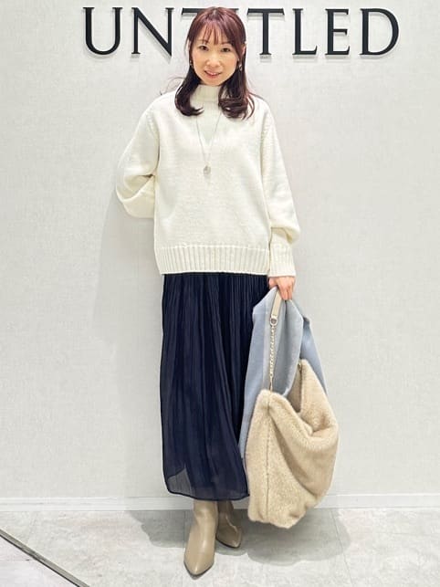 Miwaさんの「UNTITLED｜トリプルワントップペンダント」を使ったコーディネート
