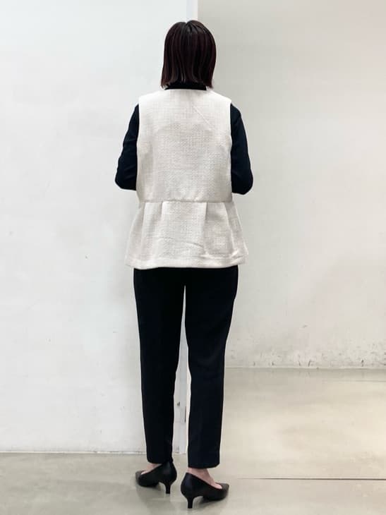 fujiさんの「THE SHOP TK｜◆【ONOFF活躍/セレモニー】ツイードペプラムジレ/洗える」を使ったコーディネート