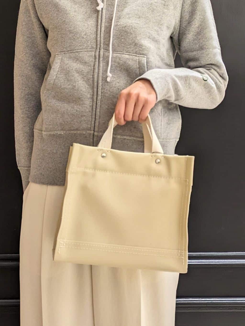 saoriさんの「DRESSTERIOR｜デキシー吊裏毛ジップアップパーカ」を使ったコーディネート