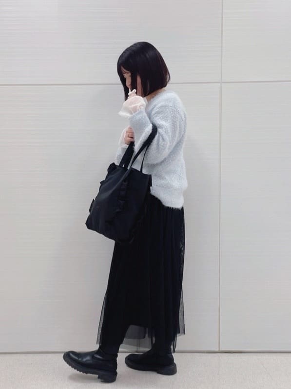 みちるさんの「SHOO･LA･RUE｜◆【S-LL】重ね着コーデで差をつける お袖チュールリブトップス」を使ったコーディネート