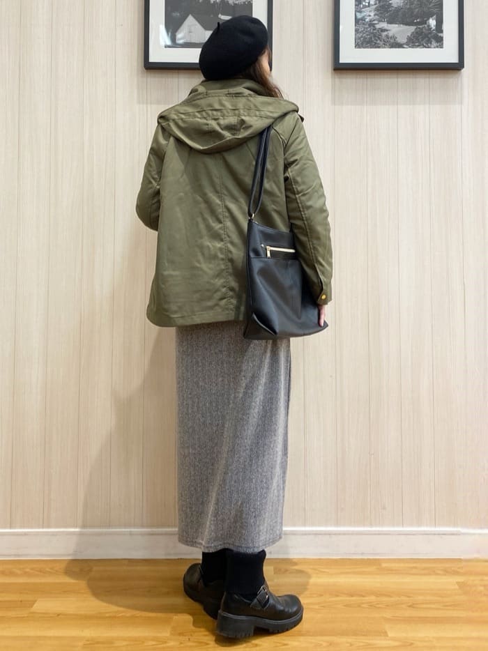 natsuさんの「SHOO･LA･RUE｜◆【洗える/ちくちくしにくい/静電気軽減】スウェットライク ハイネックニット」を使ったコーディネート
