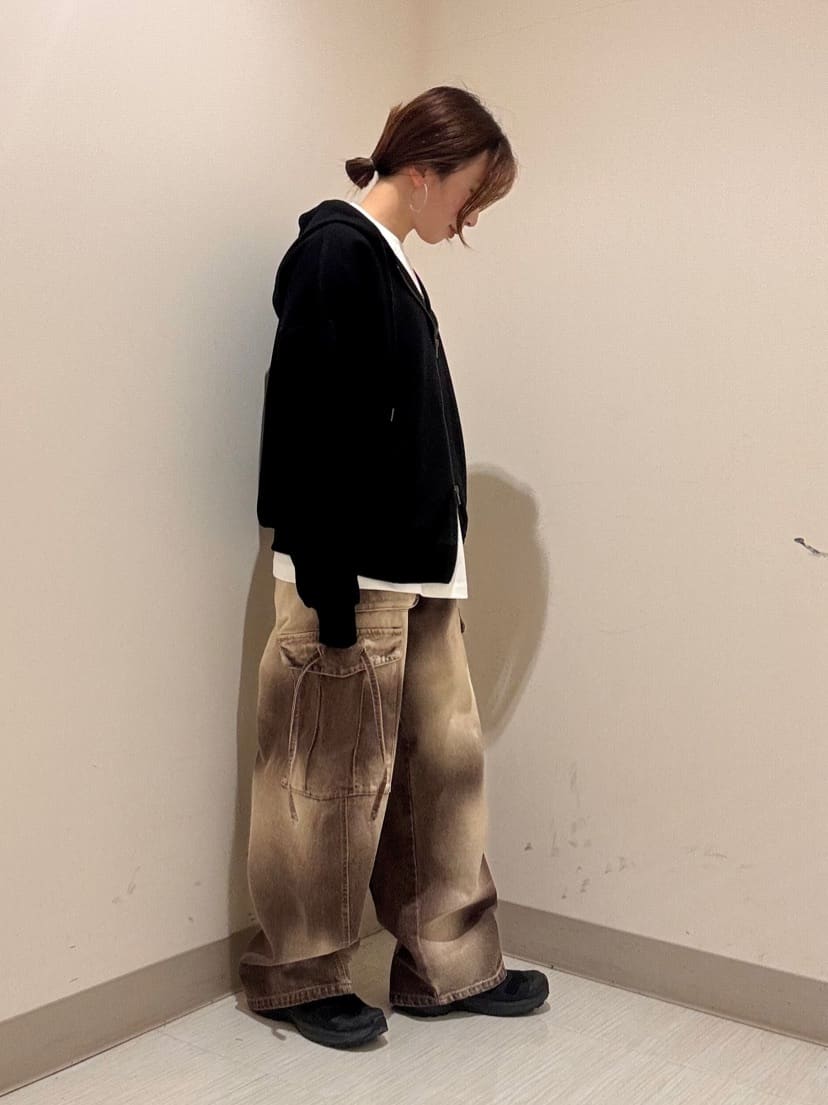 S.A.Oさんの「tk.TAKEO KIKUCHI｜◆ワンポイントジップパーカー」を使ったコーディネート