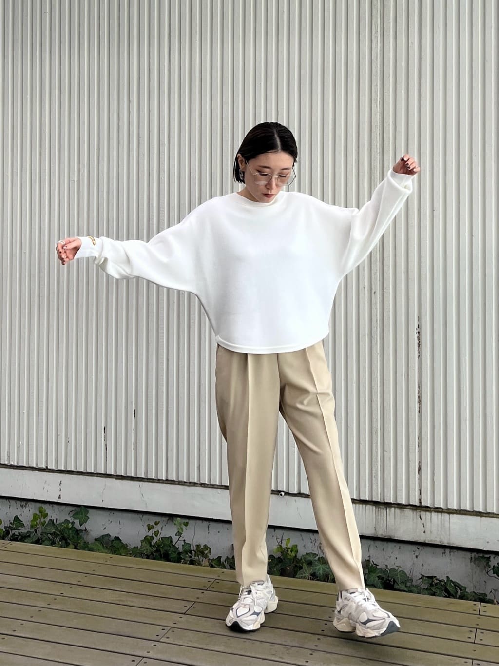 kotakiさんの「INDIVI｜【接触冷感／セットアップ対応】イージーテーパードパンツ【通勤・セレモニー】」を使ったコーディネート