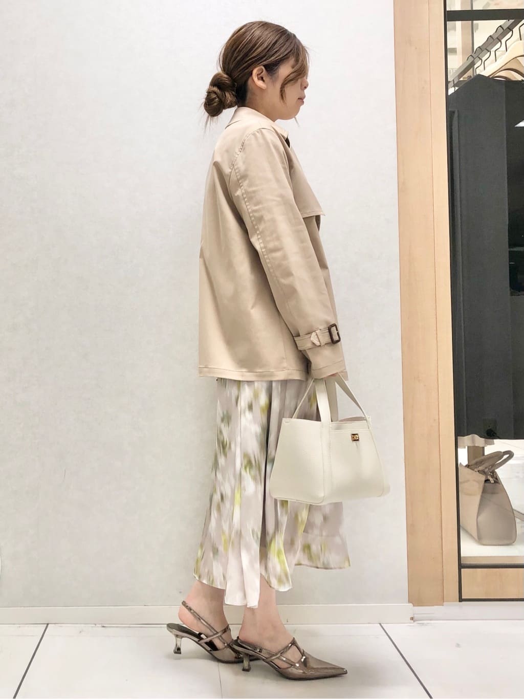 sayuさんの「UNTITLED｜◆【後ろウエストゴム/花柄】ぼかしフラワー プリントスカート」を使ったコーディネート