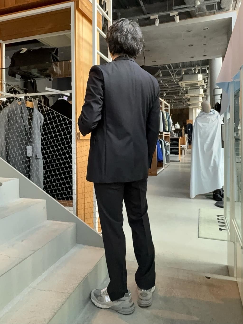 デザイナーTAKEman さんの「TAKEO KIKUCHI｜【360&deg;ストレッチ／セットアップ対応】None Of Stress ジャケット」を使ったコーディネート