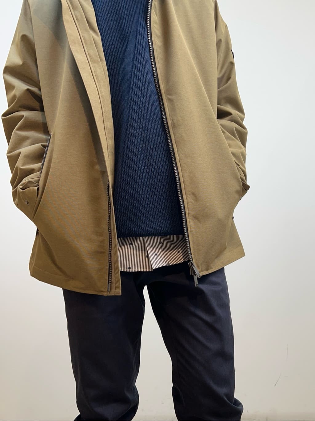 SHOSEIさんの「TAKEO KIKUCHI｜ハットモチーフ ジャカード ストライプ シャツ」を使ったコーディネート