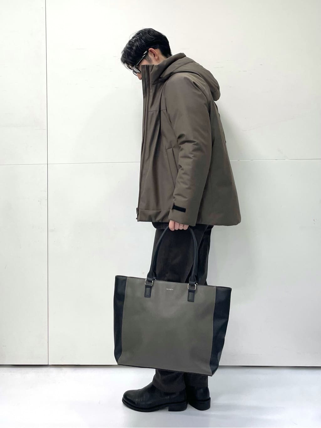gattaさんの「THE SHOP TK｜【ご好評につき再入荷！！】合皮トートバッグ イヤホンケース付き/A4収納可/PCスリーブ付き/ビジネ」を使ったコーディネート