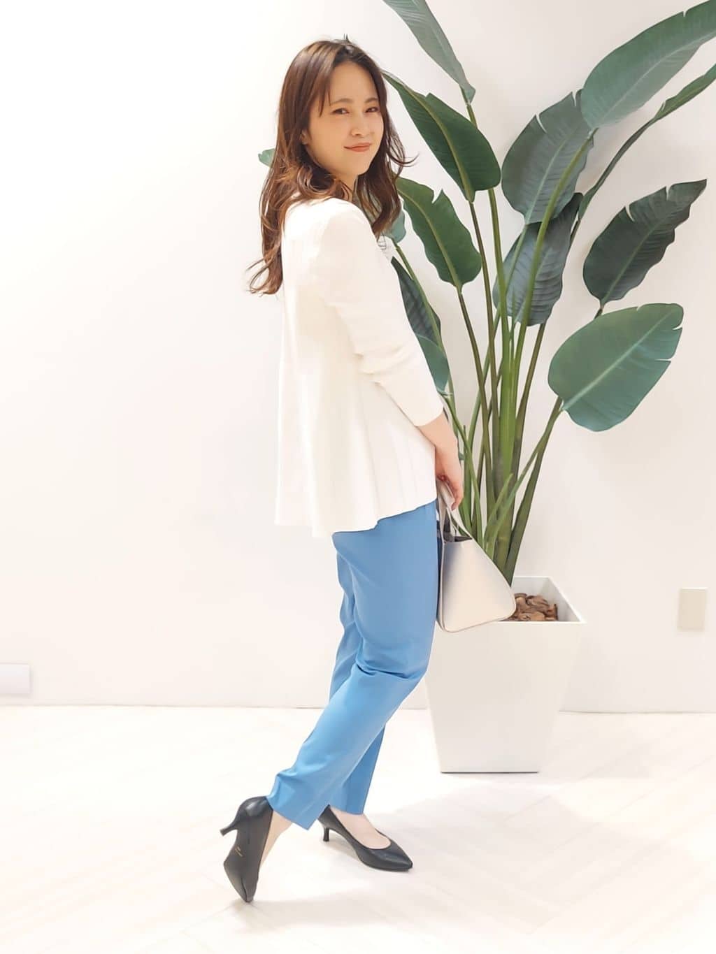 YuKaRiさんの「UNTITLED｜トリプルワントップペンダント」を使ったコーディネート