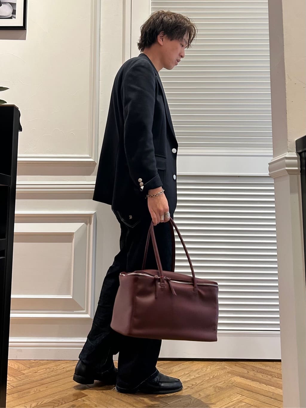 須田　慎二郎さんの「DRESSTERIOR｜【撥水加工/Safari5月号掲載】ローファー」を使ったコーディネート