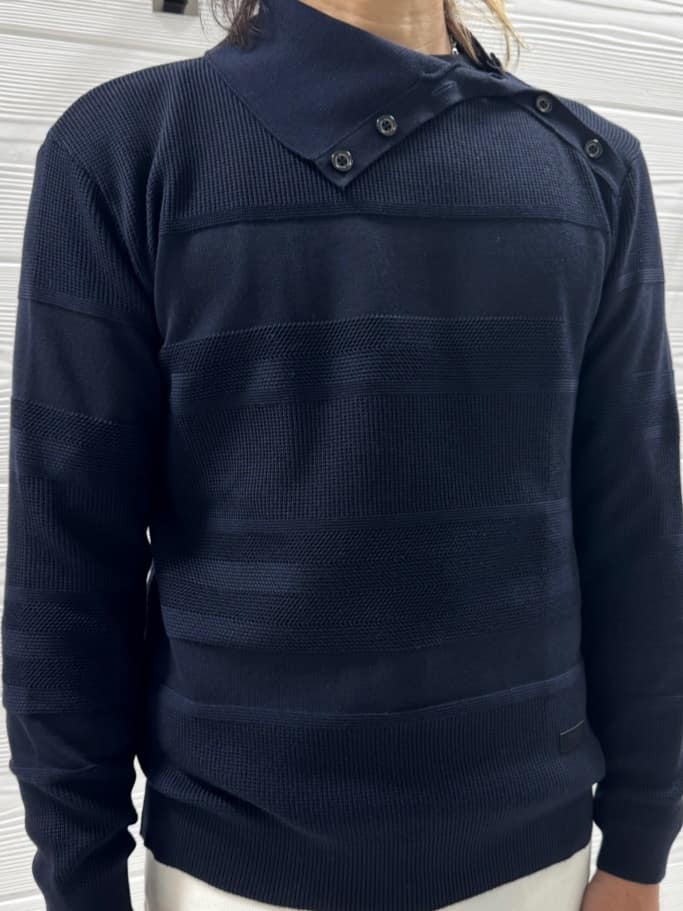 井出恭輔さんの「TAKEO KIKUCHI｜【Sサイズ～】ストレッチ デニム パンツ」を使ったコーディネート