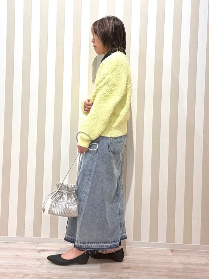 pieceさんの「SHOO･LA･RUE｜◆ストレッチアーモンドトゥパンプス」を使ったコーディネート