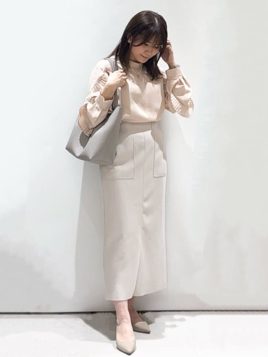 まみさんの「OPAQUE.CLIP｜◆《美人百花掲載》プリーツフリルスリーブブラウス【洗濯機洗い可】」を使ったコーディネート