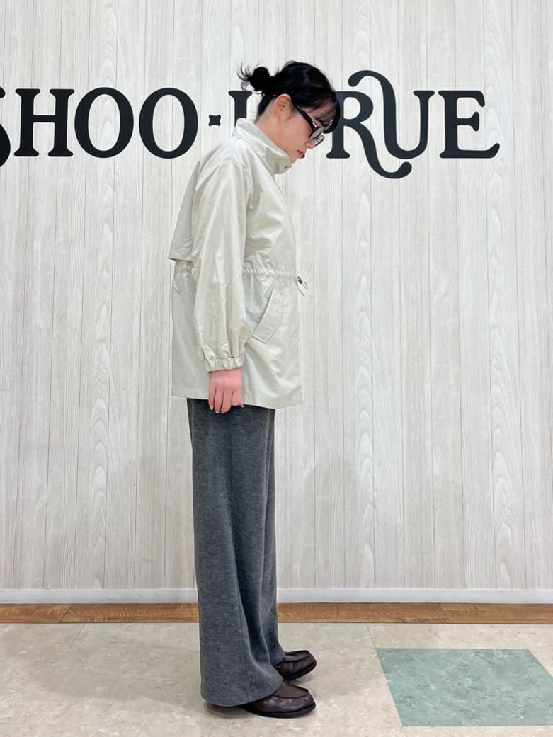 ねぎまさんの「SHOO･LA･RUE｜◆【撥水/防花粉】大人のデイリースタイルに スタンドカラーブルゾン」を使ったコーディネート