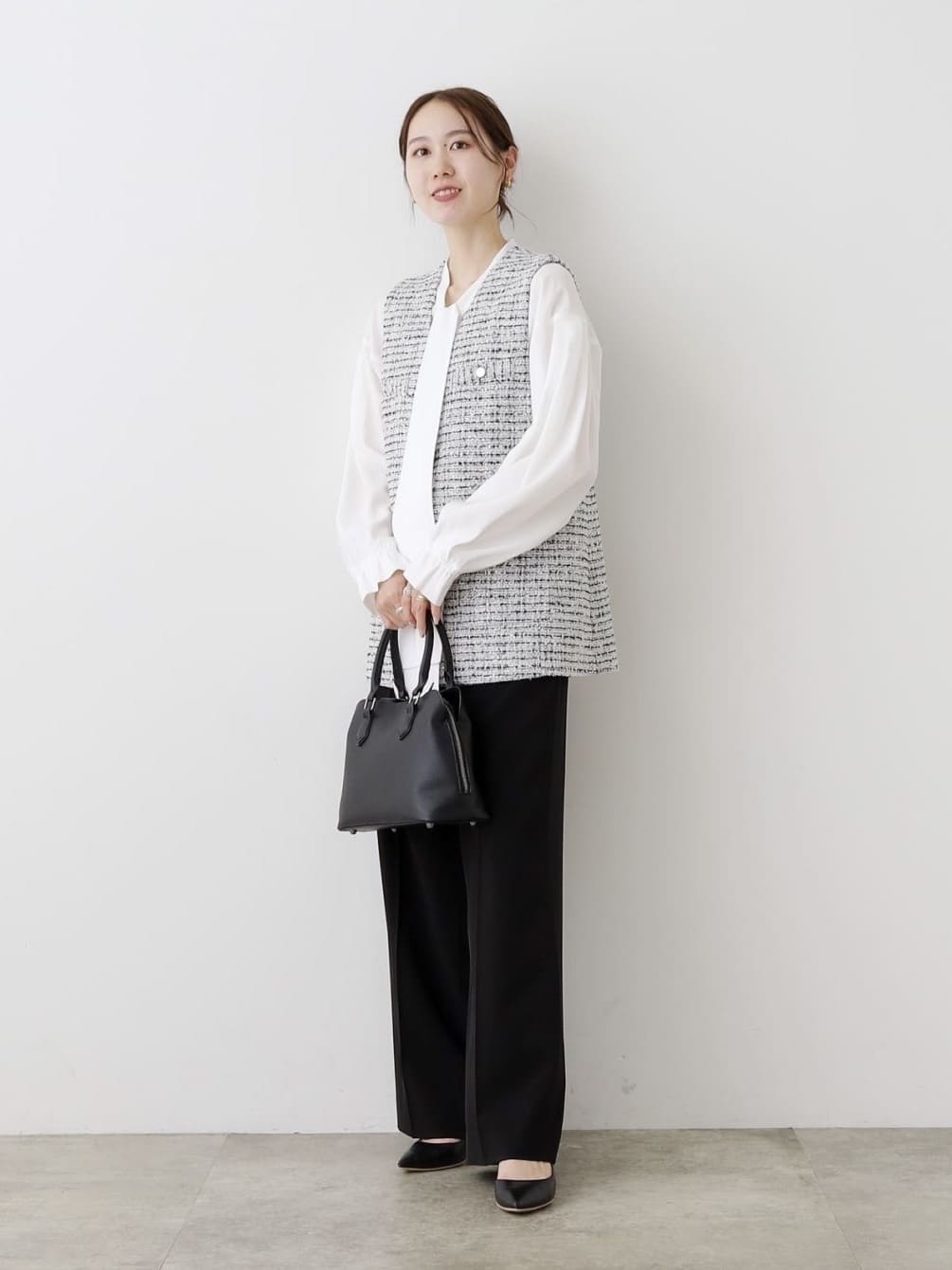 mitsukiさんの「INDIVI｜【洗える／UVケア／スーツ】ストレッチワイドパンツ」を使ったコーディネート