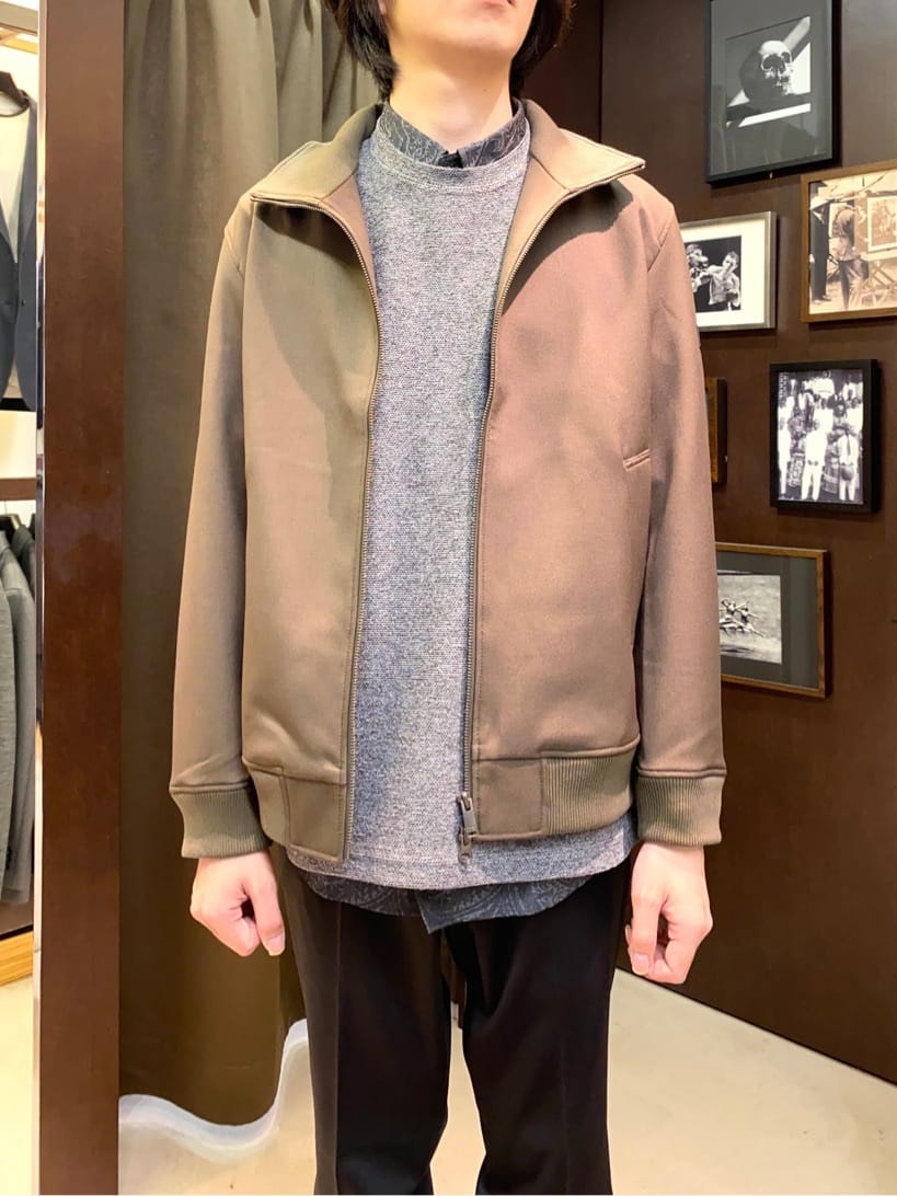 コバヤシさんの「TAKEO KIKUCHI｜【ONOFF対応】TRダブルニット ストレッチパンツ」を使ったコーディネート