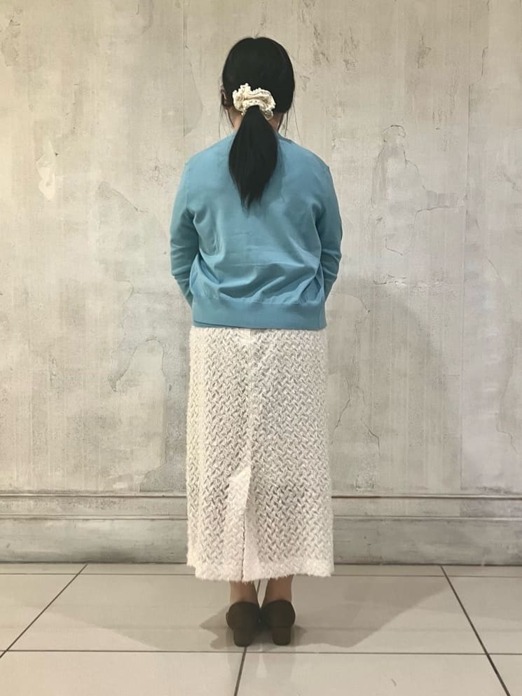 Mizukiさんの「UNTITLED｜◆【アンサンブル可能】配色Vネックカーディガン」を使ったコーディネート