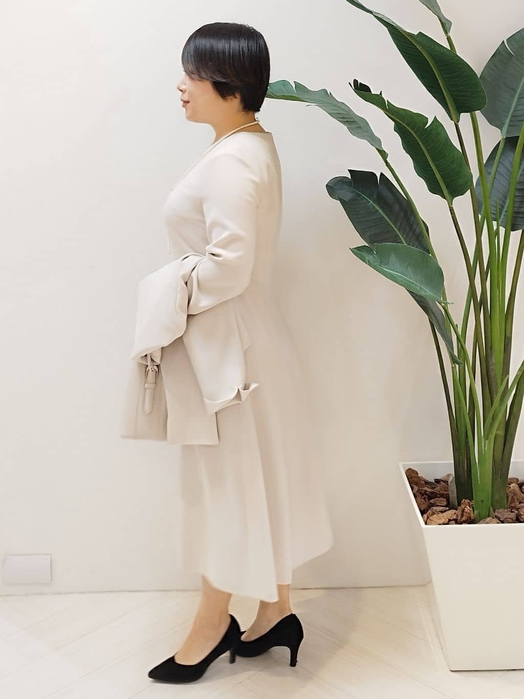 s u g iさんの「UNTITLED｜【セレモニー】パール調フリークリップネックレス」を使ったコーディネート