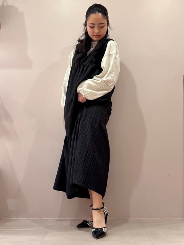 のはらっちょさんの「ESPERANZA｜スパンコールセパレートパンプス」を使ったコーディネート