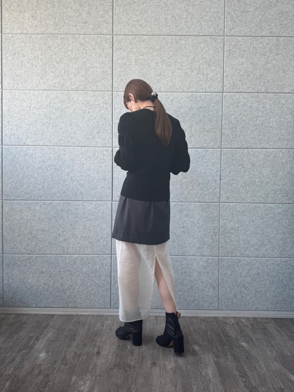 designer yukaさんの「CODE A｜gathered sleeves knit」を使ったコーディネート
