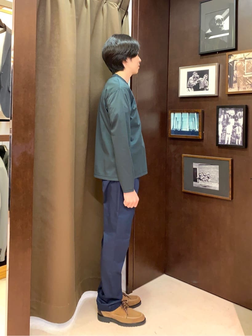 コバヤシさんの「TAKEO KIKUCHI｜【オフィスカジュアル対応】ドレス チノパンツ」を使ったコーディネート