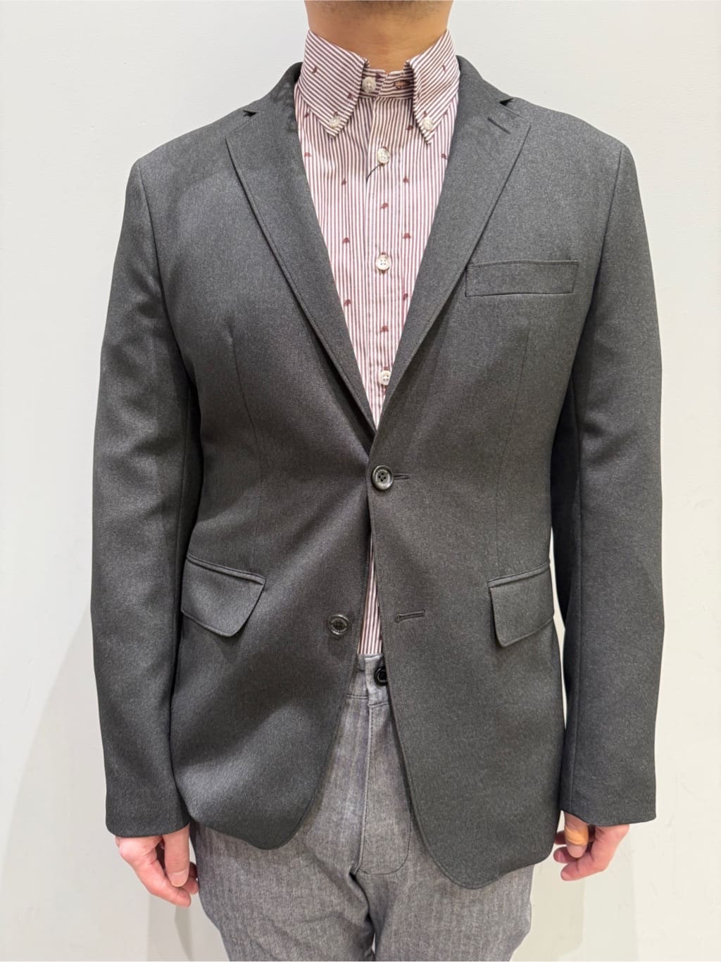SHOTAさんの「TAKEO KIKUCHI｜【Made in JAPAN】播州織 ヘリンボン ストレート パンツ」を使ったコーディネート