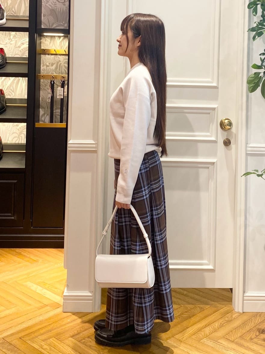 c.wさんの「DRESSTERIOR｜◆【ウォッシャブル】コットンフルニードルプルオーバーニット」を使ったコーディネート
