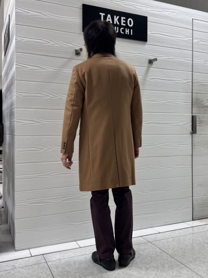 井出恭輔さんの「TAKEO KIKUCHI｜ウールカシミヤブレンド チェスターコート」を使ったコーディネート