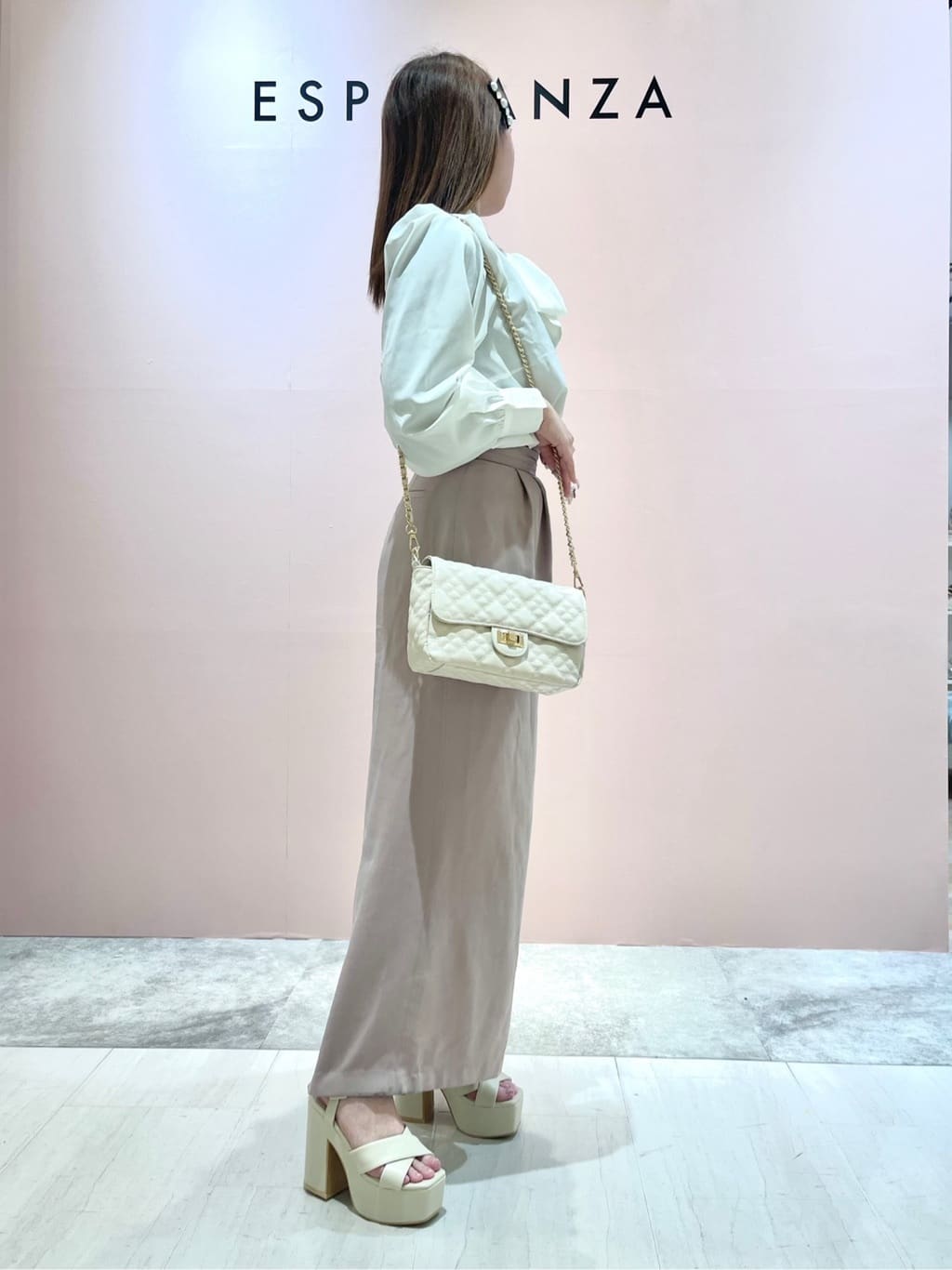 RISAさんの「ESPERANZA｜ラク盛り厚底サンダルⅢ」を使ったコーディネート