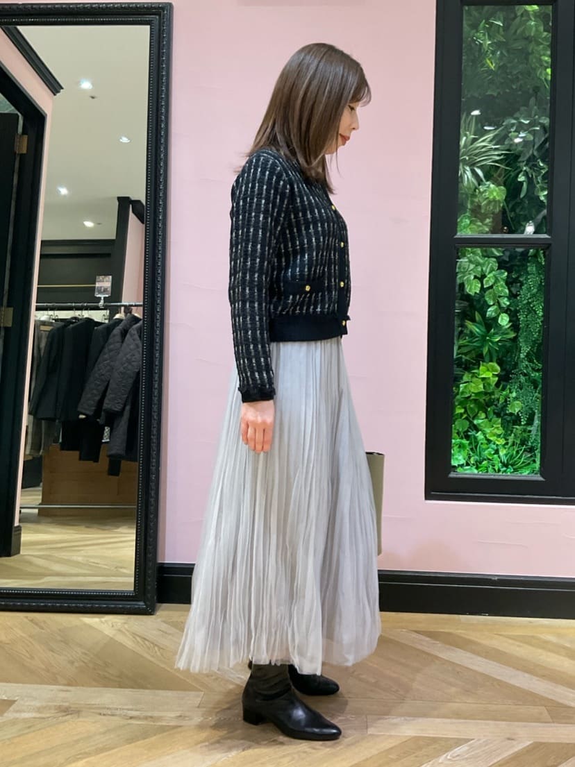 maruさんの「DRESSTERIOR｜◆スクエアシュリンクレザー トートバッグ」を使ったコーディネート