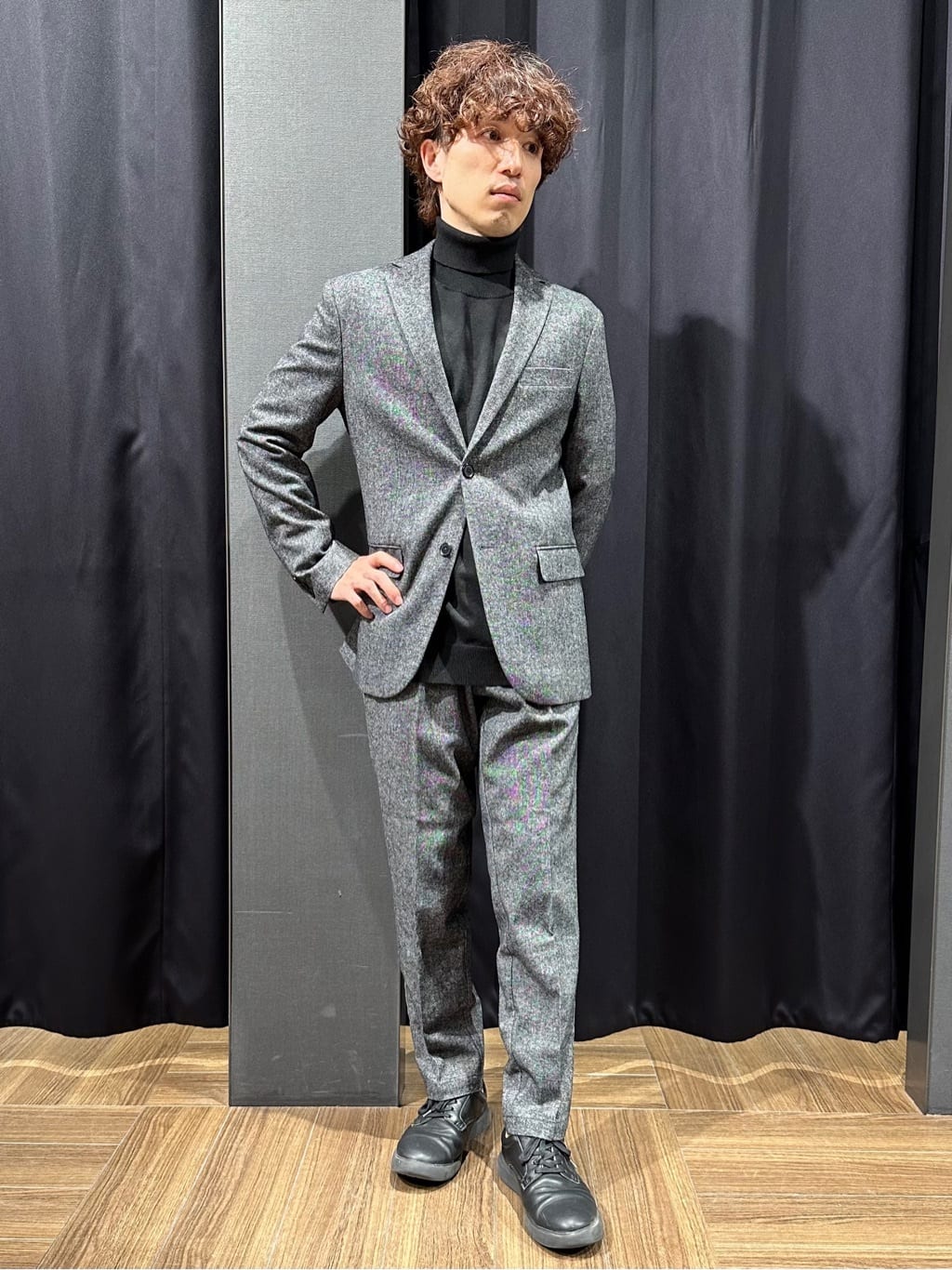 tomoyaさんの「THE SHOP TK｜【ご好評につき再入荷！！】L字クラッチバッグ 冠婚葬祭/ビジネス/セレモニー/パーティー」を使ったコーディネート
