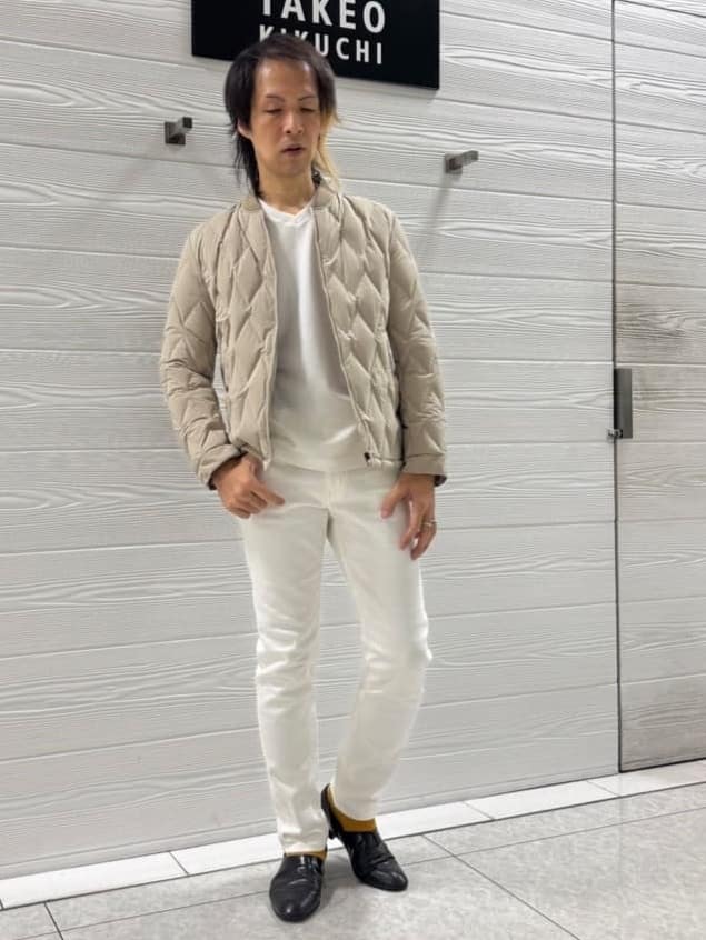 井出恭輔さんの「TAKEO KIKUCHI｜【Sサイズ～】ストレッチ デニム パンツ」を使ったコーディネート