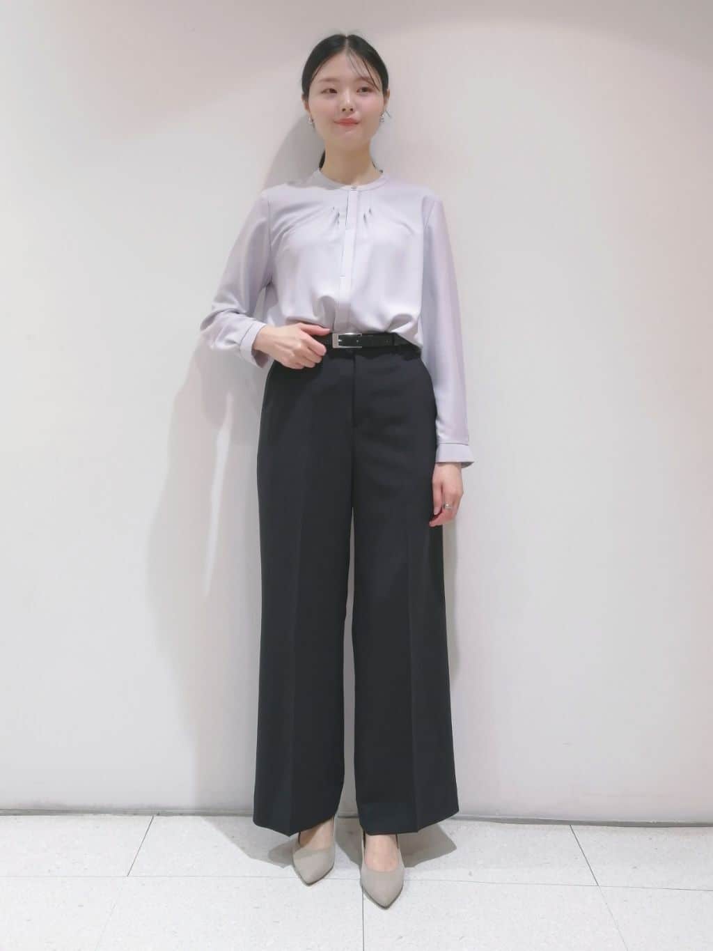ayanoさんの「INDIVI｜【洗える／UVケア／スーツ】ストレッチノーカラージャケット」を使ったコーディネート
