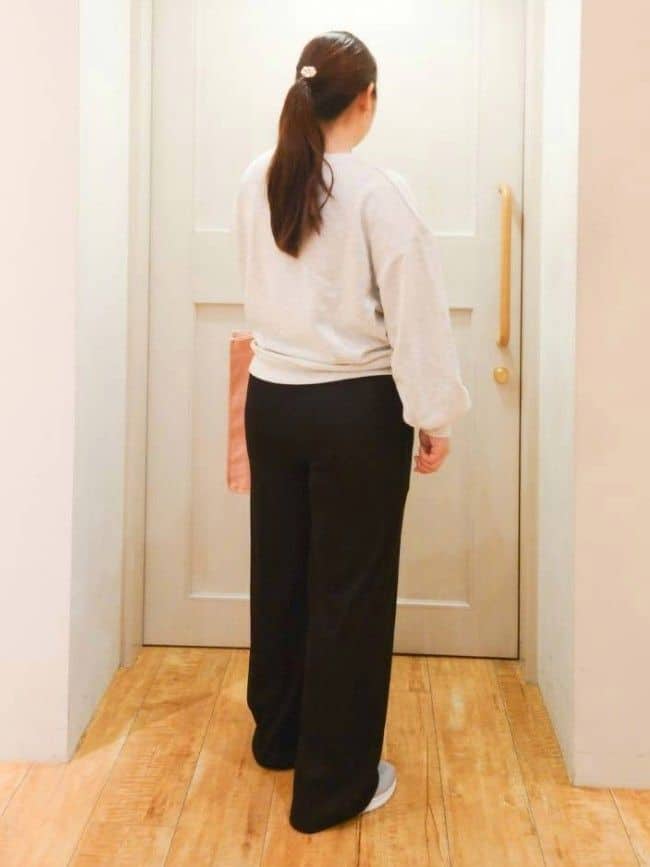 ななこさんの「SHOO･LA･RUE｜◆洗えるサッと履けるニットスニーカー」を使ったコーディネート