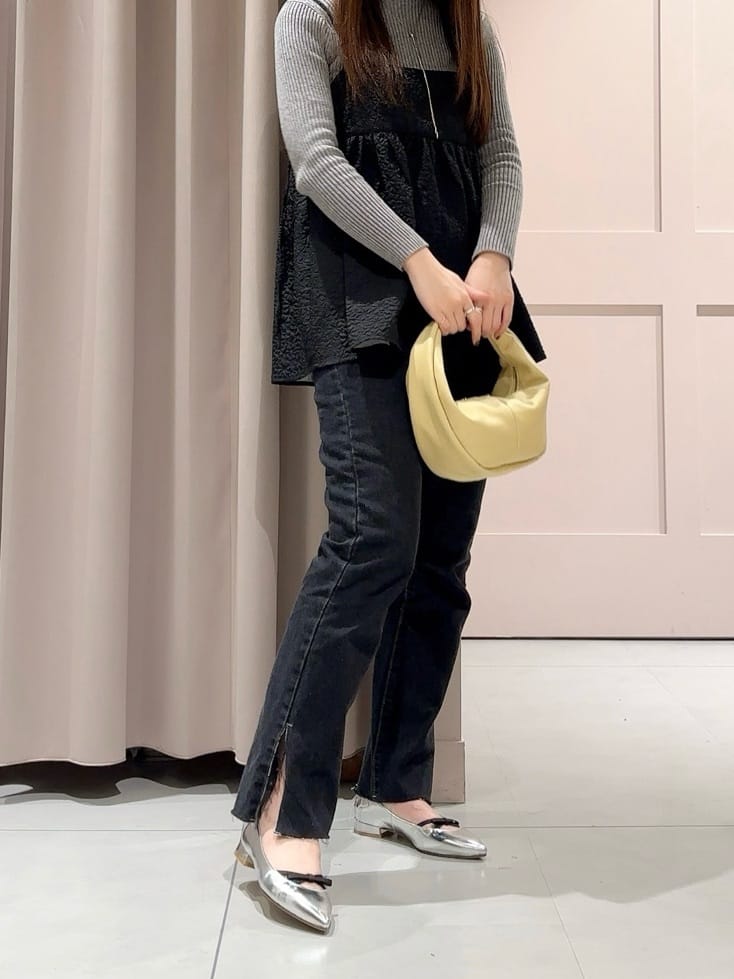 RINAさんの「ESPERANZA｜横型ワンハンドル手提げ」を使ったコーディネート