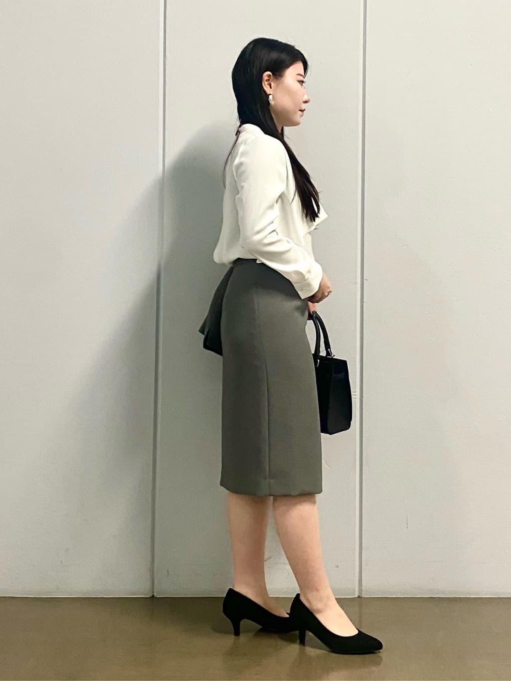 misakiさんの「INDIVI｜フラワーコサージュ」を使ったコーディネート