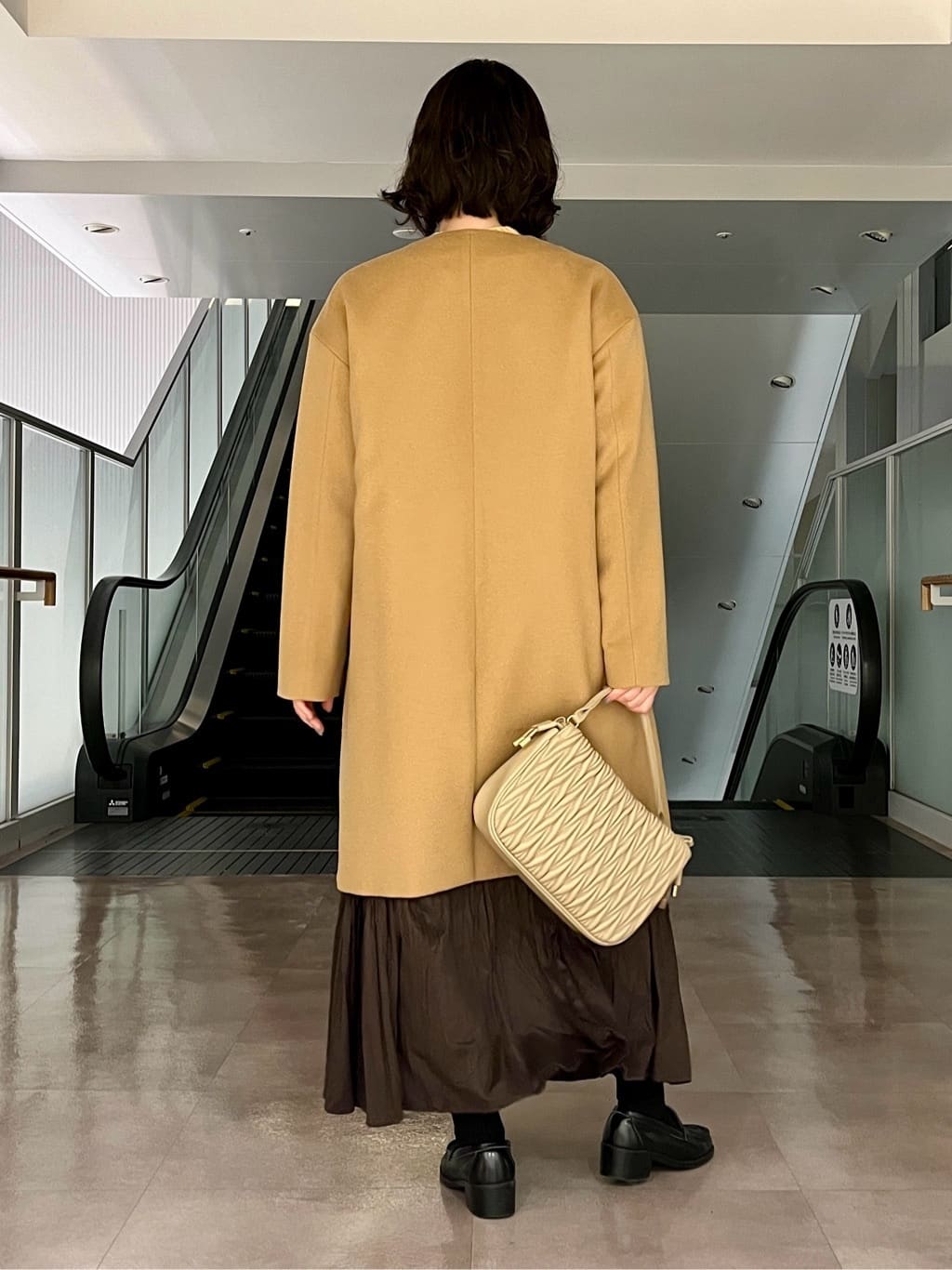 ちりんさんの「UNTITLED｜【日本製／通勤／フォーマル】カシミヤ混ノーカラーコート」を使ったコーディネート