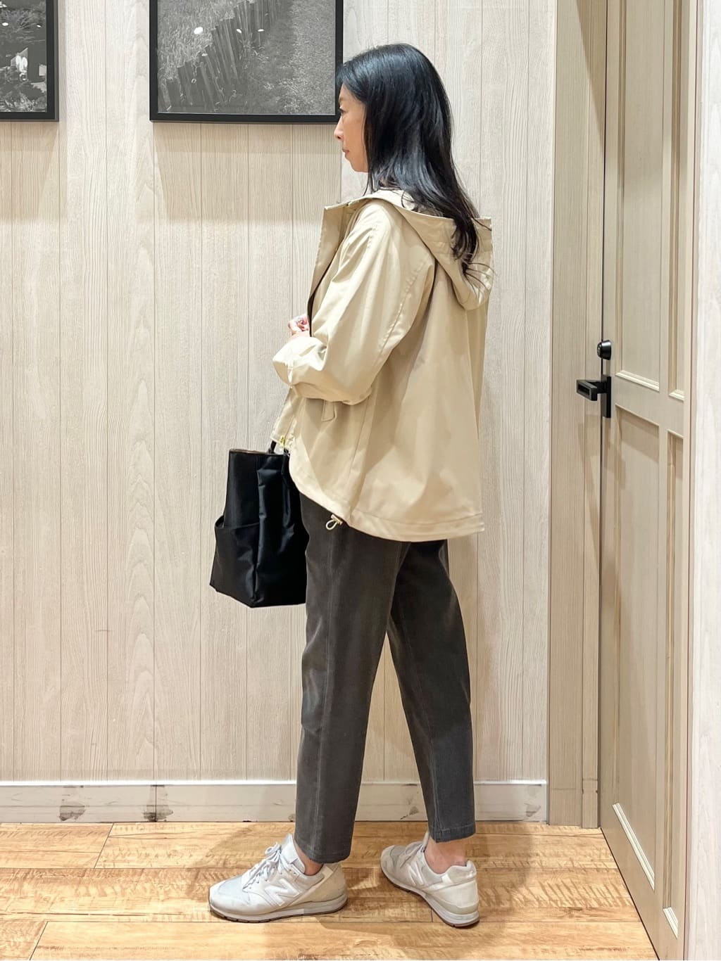 youさんの「SHOO･LA･RUE｜◆【S-LL/防花粉/撥水】かわいいもかっこいいも叶える 欲張りマウンテンパーカ」を使ったコーディネート