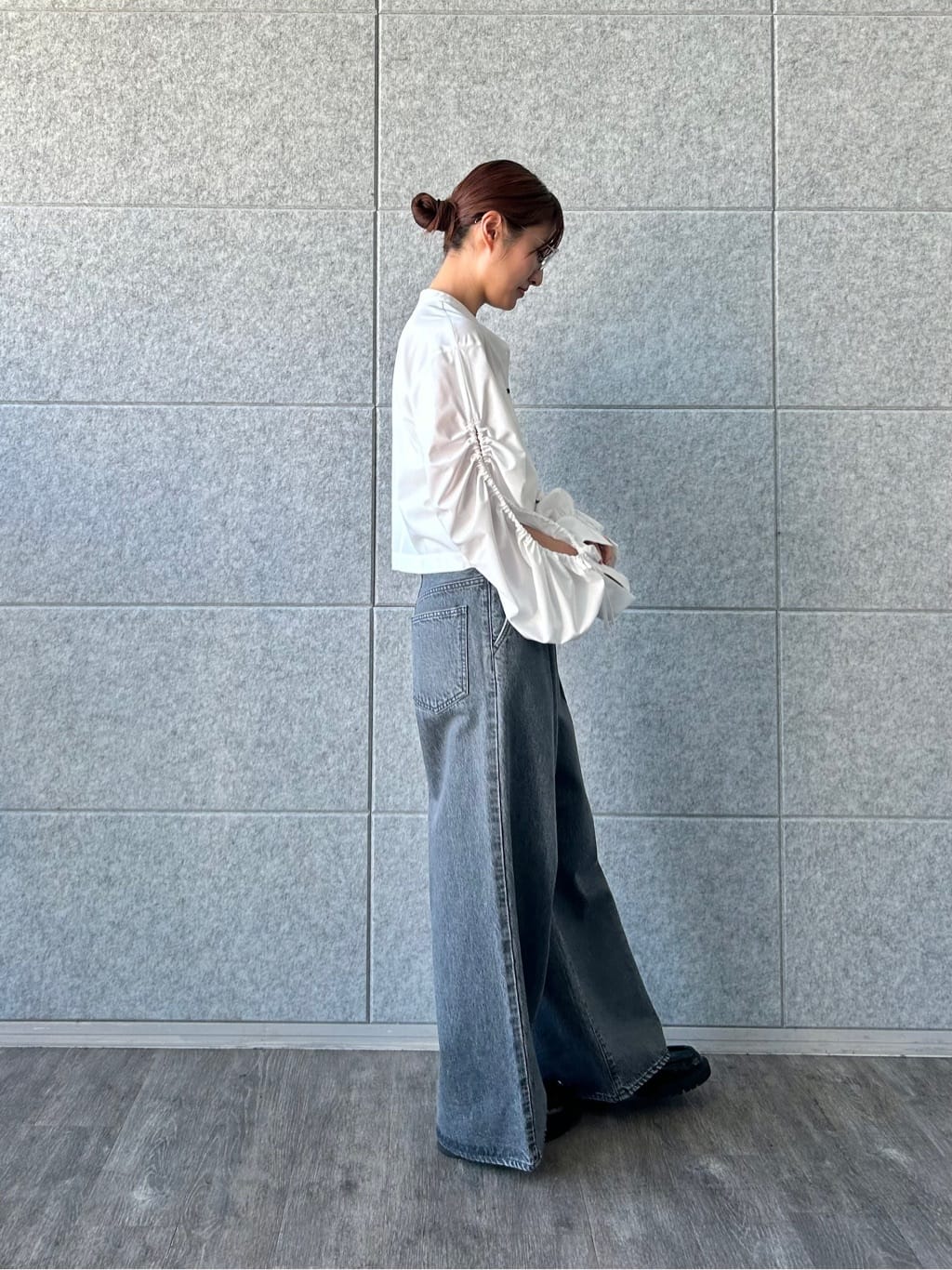 harunaさんの「CODE A｜playful puffs blouse」を使ったコーディネート