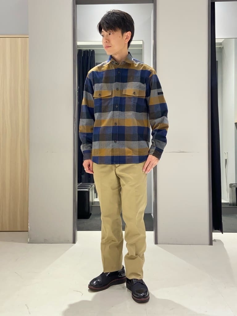 わいずみさんの「TAKEO KIKUCHI｜【オフィスカジュアル対応】ドレス チノパンツ」を使ったコーディネート
