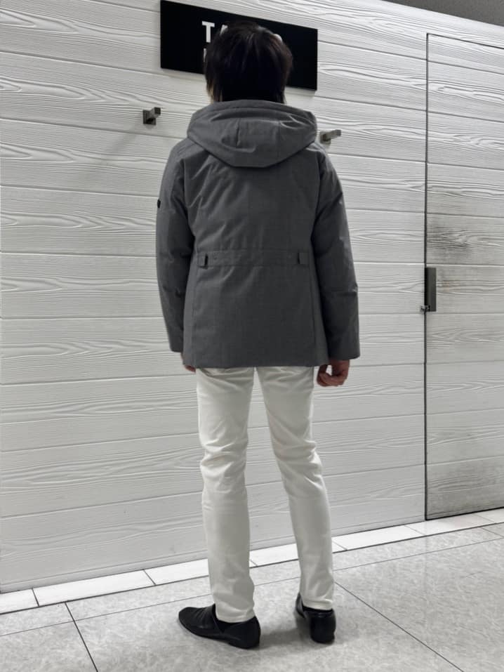 井出恭輔さんの「TAKEO KIKUCHI｜【Sサイズ～】ストレッチ デニム パンツ」を使ったコーディネート