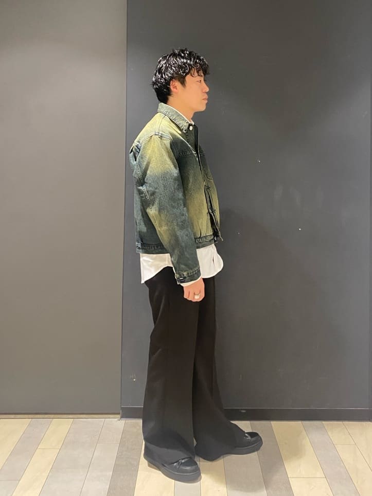 石井友也さんの「tk.TAKEO KIKUCHI｜◆ウォッシュドカラーデニムブルゾン」を使ったコーディネート