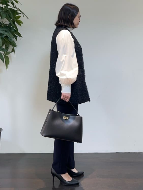 Asamiさんの「UNTITLED｜◆【通勤スーツ】タックテーパードパンツ」を使ったコーディネート